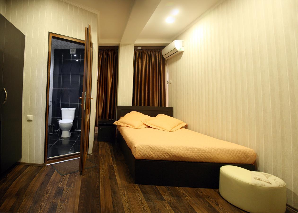 Hotel Pyramida Tbilisi Exterior photo